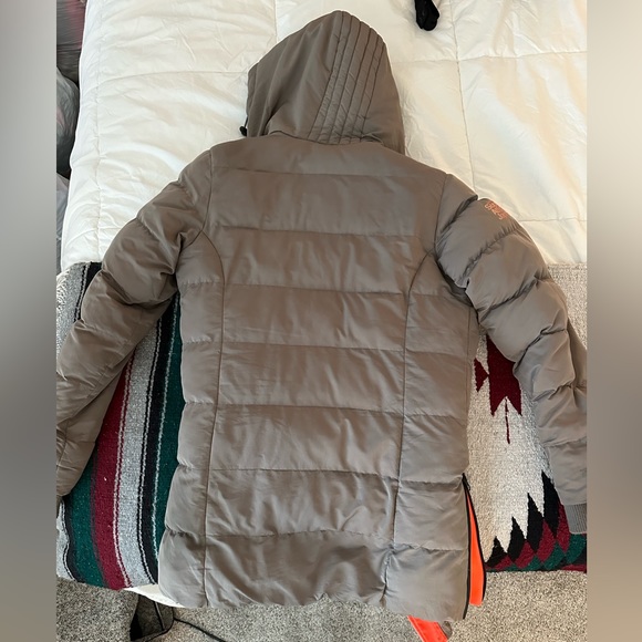 Superdry athletic puffer jacket with hood, size S - Picture 6 of 6